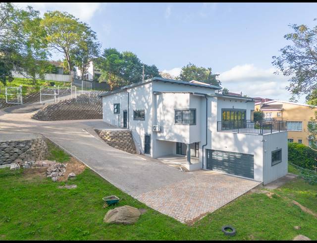4 BEDROOM HOUSE FOR SALE IN RESERVOIR HILLS